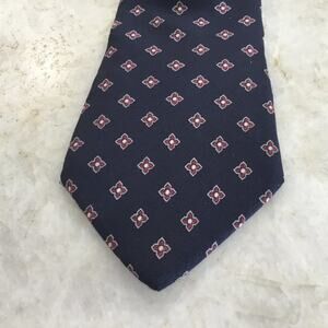 AMERICAN TRADITION SILK TIE